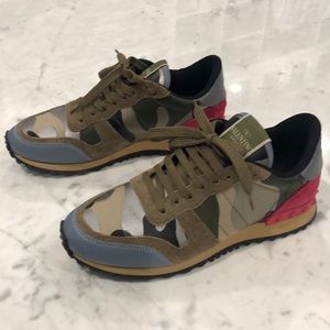 Valentino Rockstud low top sneakers